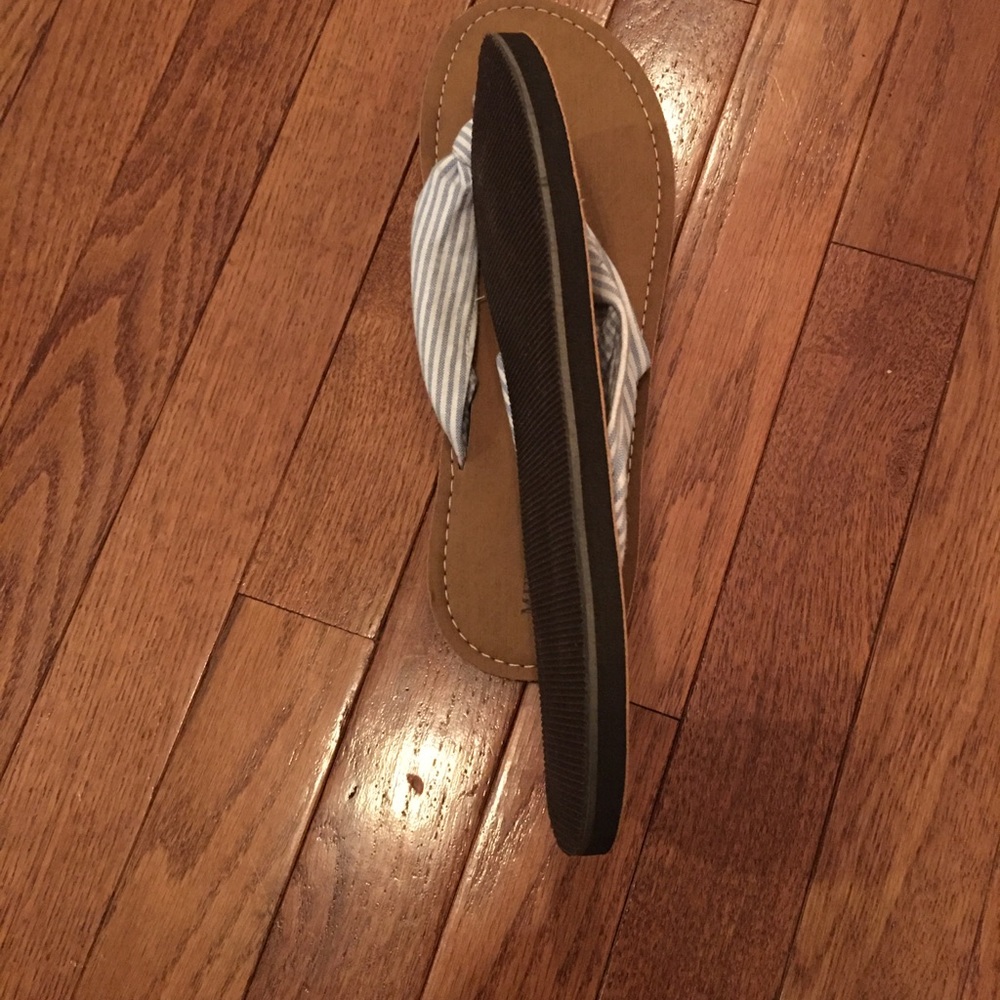 Merona size 11 slipper